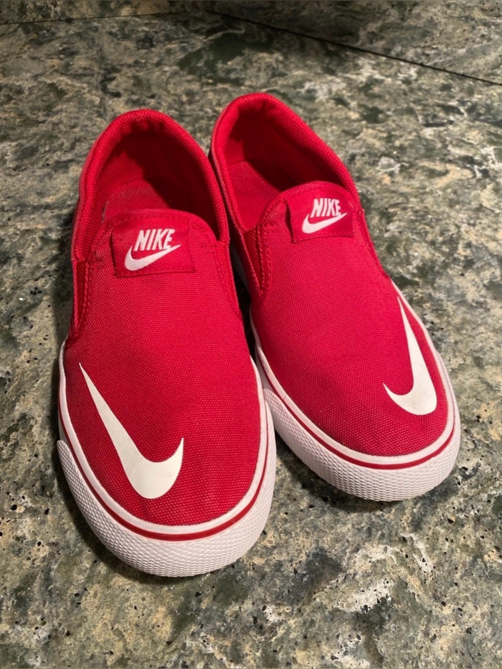 Nike Toki Slip On Canvas Shoes Size 4.5